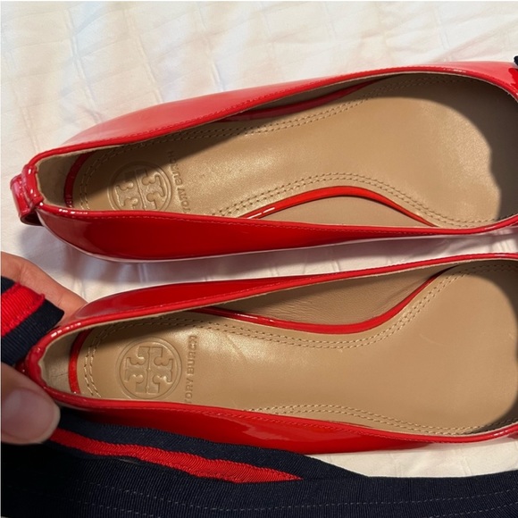 Tory Burch Maritime Flats Red Patent Leather  Tie Up 8.5 - Picture 4 of 7